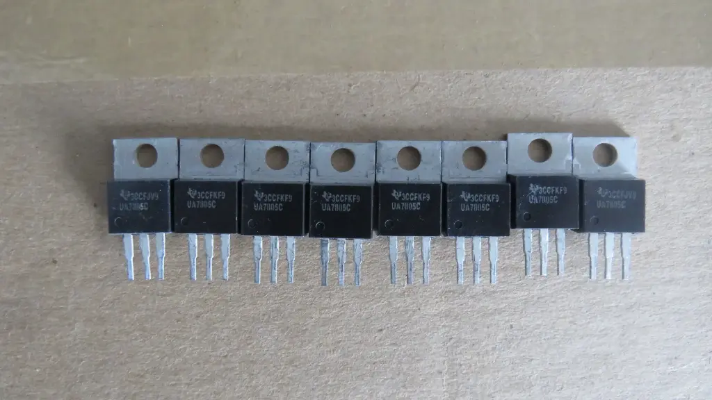 UA7805CKCS