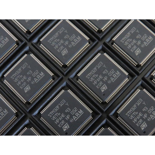STM32F103VET6